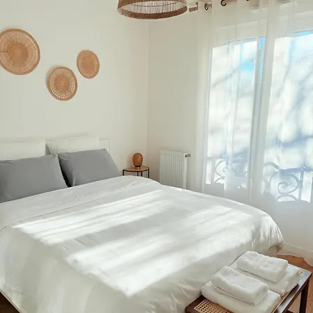 Cozy Near Paris Clamart