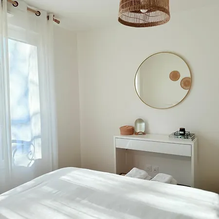 Cozy Near Paris Apartment